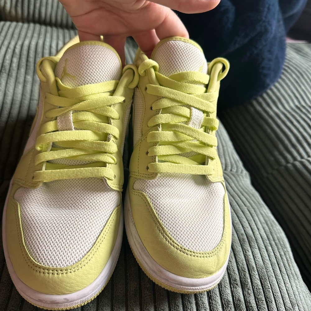 Lime Green Nike low Dunks - Picture 4 of 7